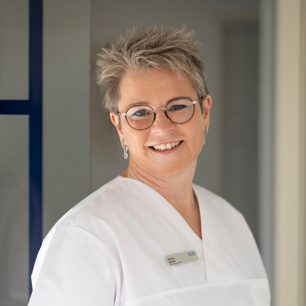 Nicole Zuppinger - Dipl. Dentalhygienikerin HF 